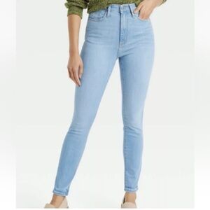 Womens’s High-Rise Skinny Jeans - Universal Thread.